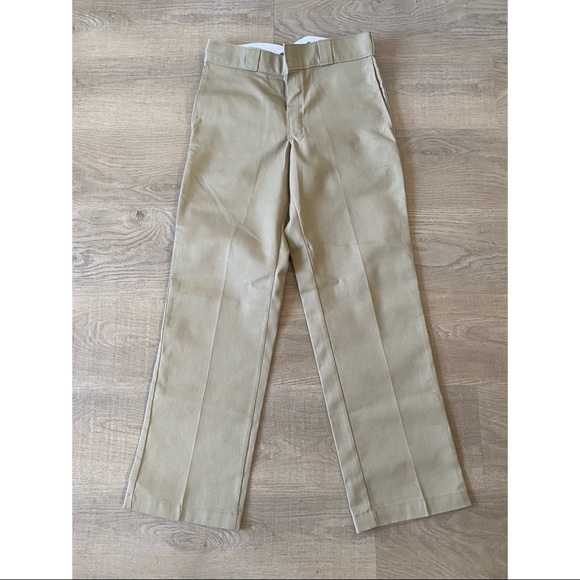 Pants and Jeans - Picture 6 of 6